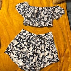 A'gaci Navy and White Patterned set
